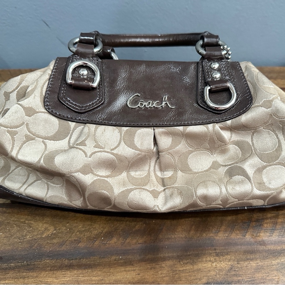 Coach